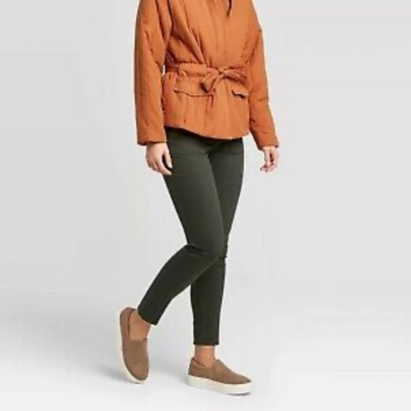 NWOT Universal Thread Mid Rise Skinny Green Jeans - Picture 3 of 5